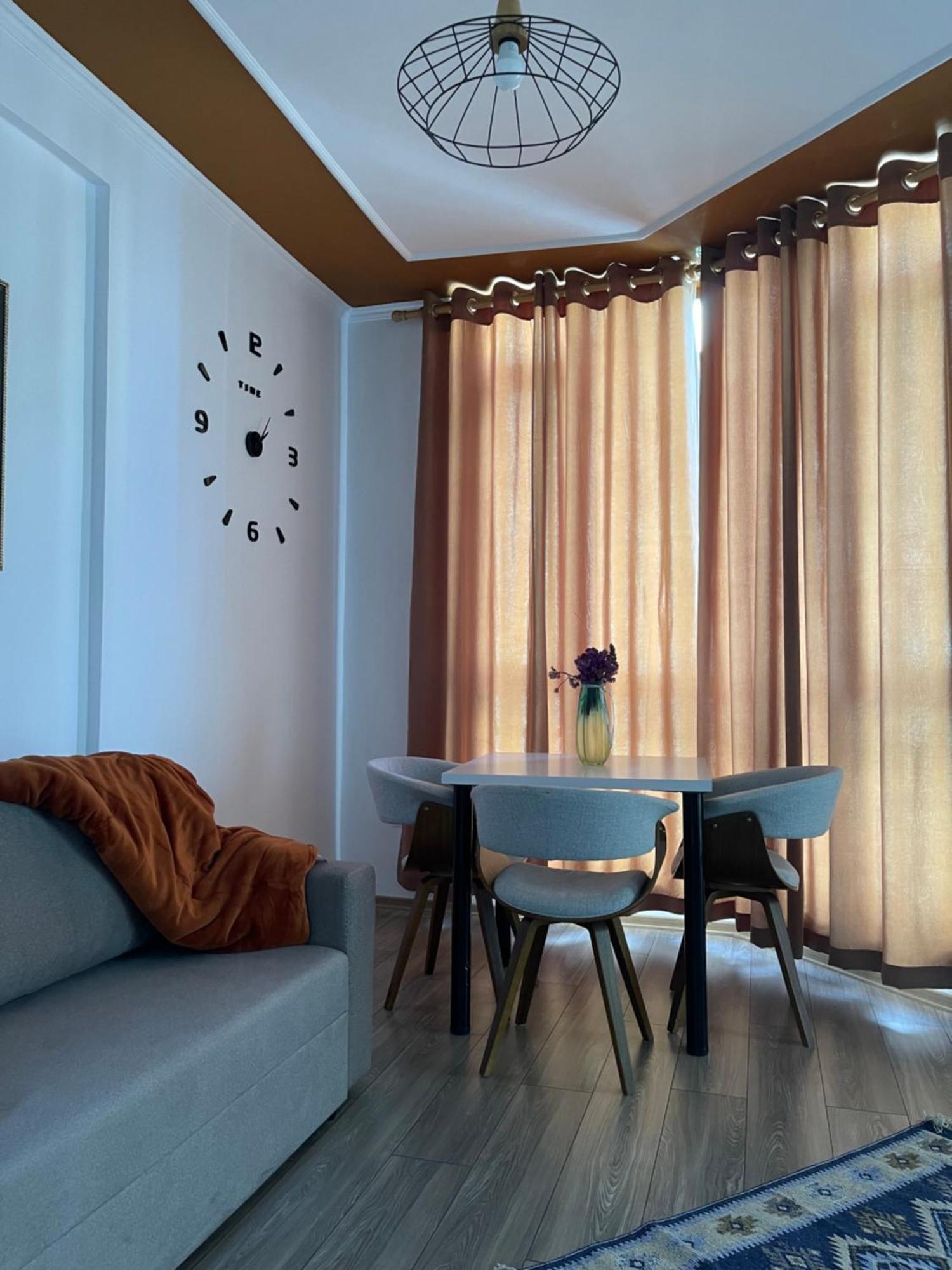 Square 21 Apartament
